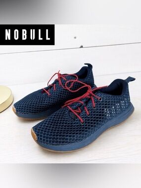 NOBULL TRAINING SHOES – Unisex – Size 7 Men / 8.5 Women